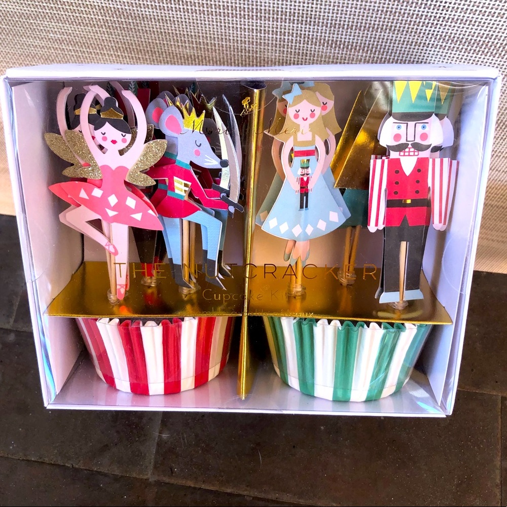 The Nutcracker Cupcake Kit